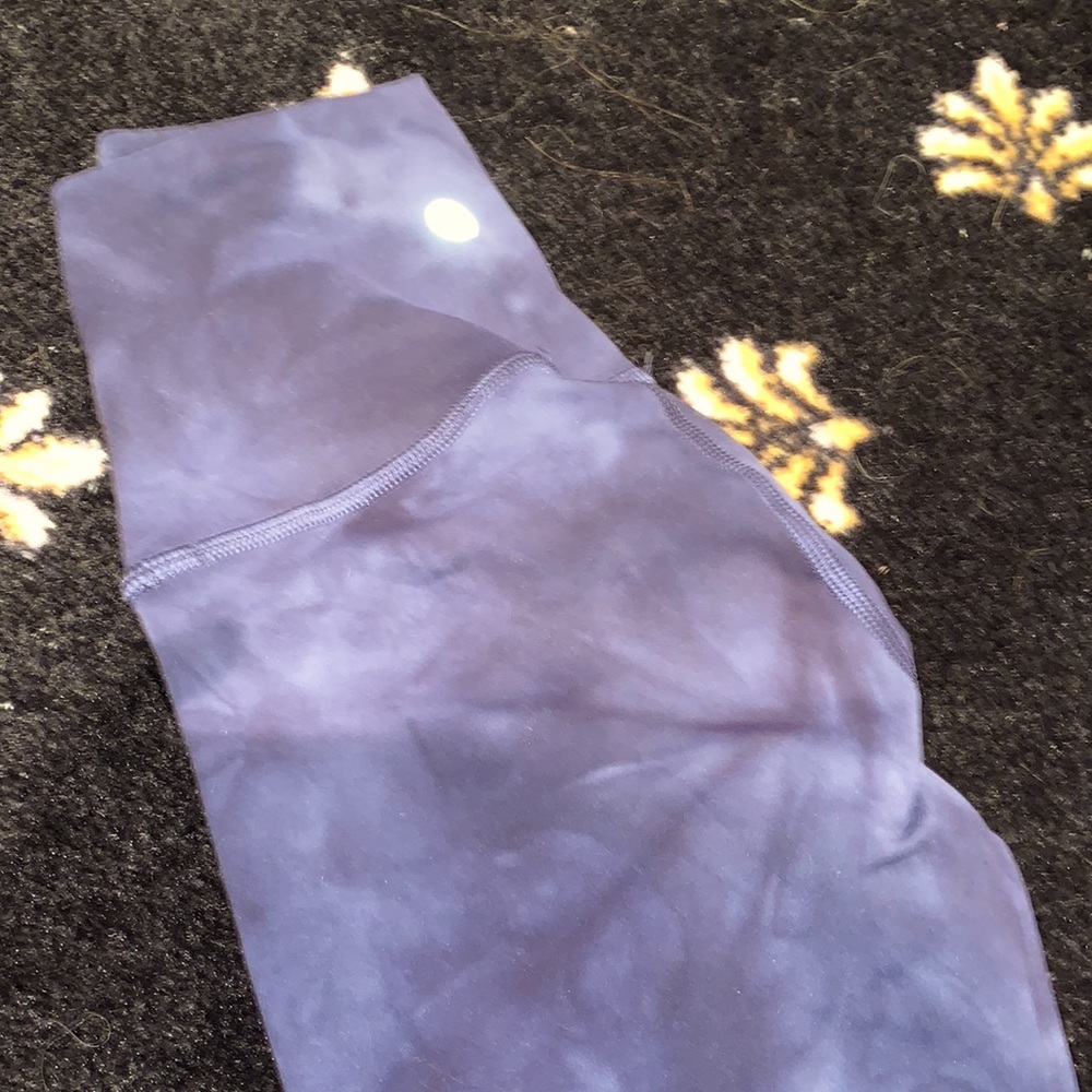 diamond lululemon leggings size 2